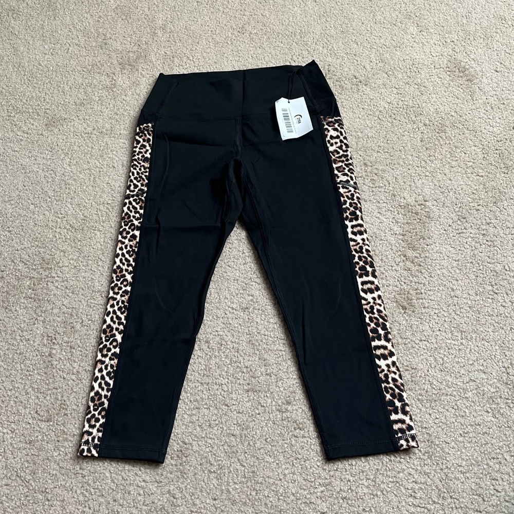 Zyia Leopard Pocket Brilliant Hi-Rise Capri